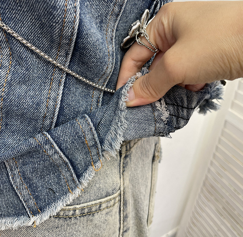 ビスチェ 前ボタンフラップポケット付きチューブトップ風　デニム