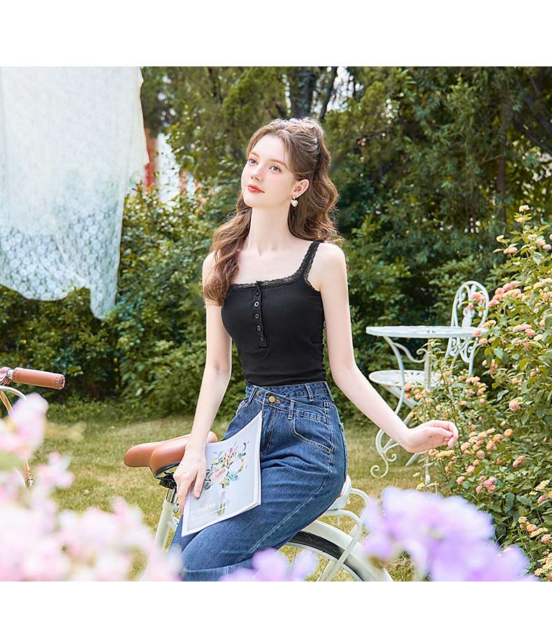 大人の女性にぴったり！キャミとビスチェのスタイルアップアイテム5選