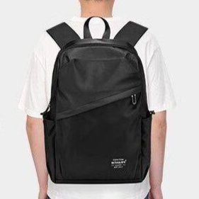 ビジネスリュック 軽量大容量ビジネスリュック多機能収納
