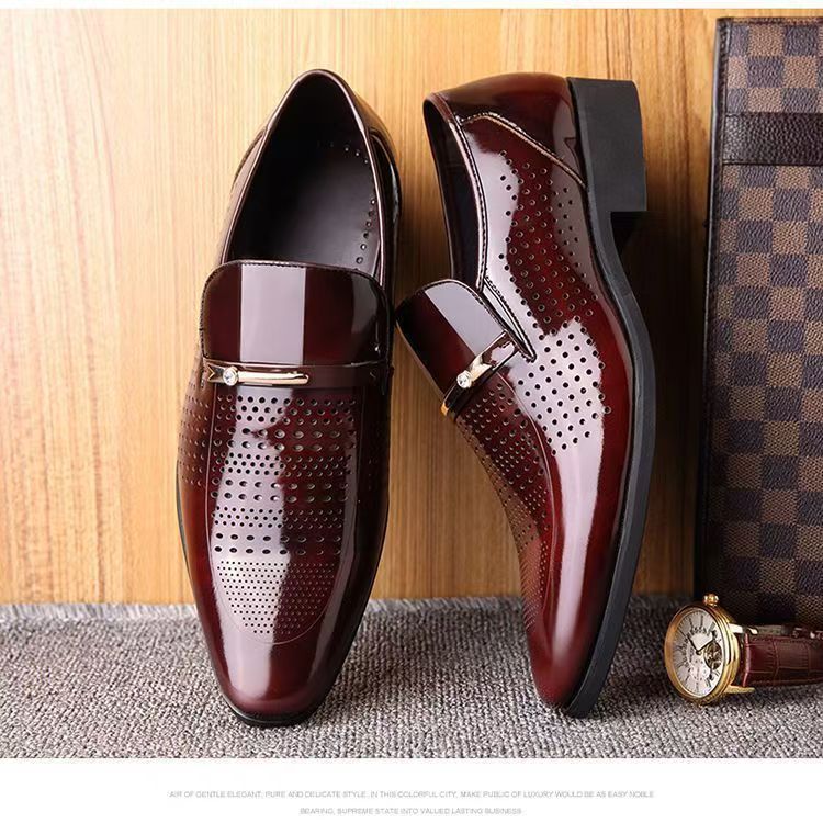 【クールビズ】金属飾り付き 通気孔デザイン 紳士靴 - 足元涼しい 営業 外回り 通勤