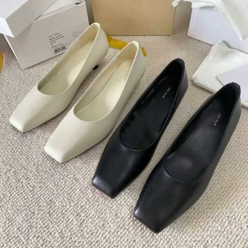 【クラシック】スクエアトゥパンプス - 走れる 快適