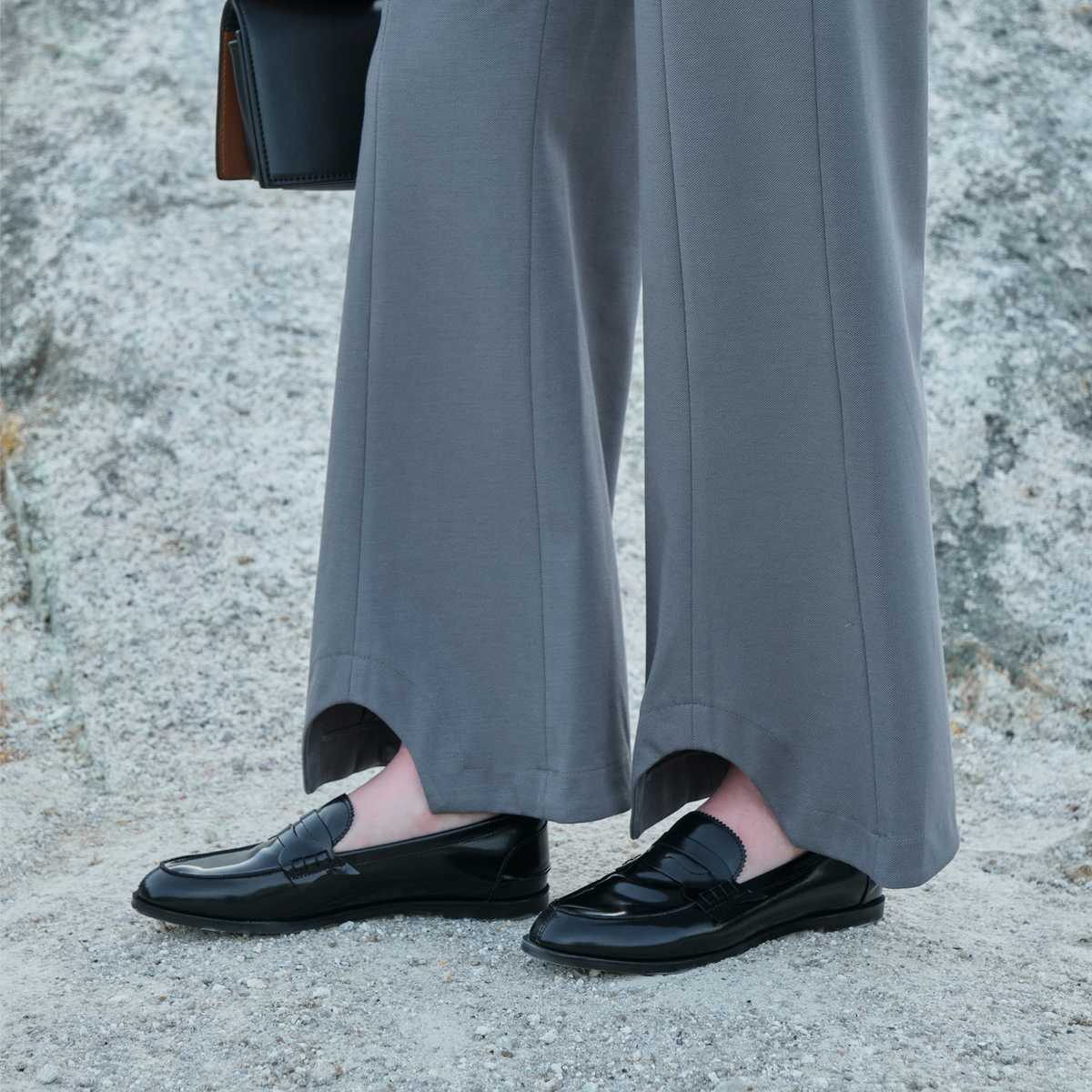 【クラシカル】艶やかローファー - 本革 走れる