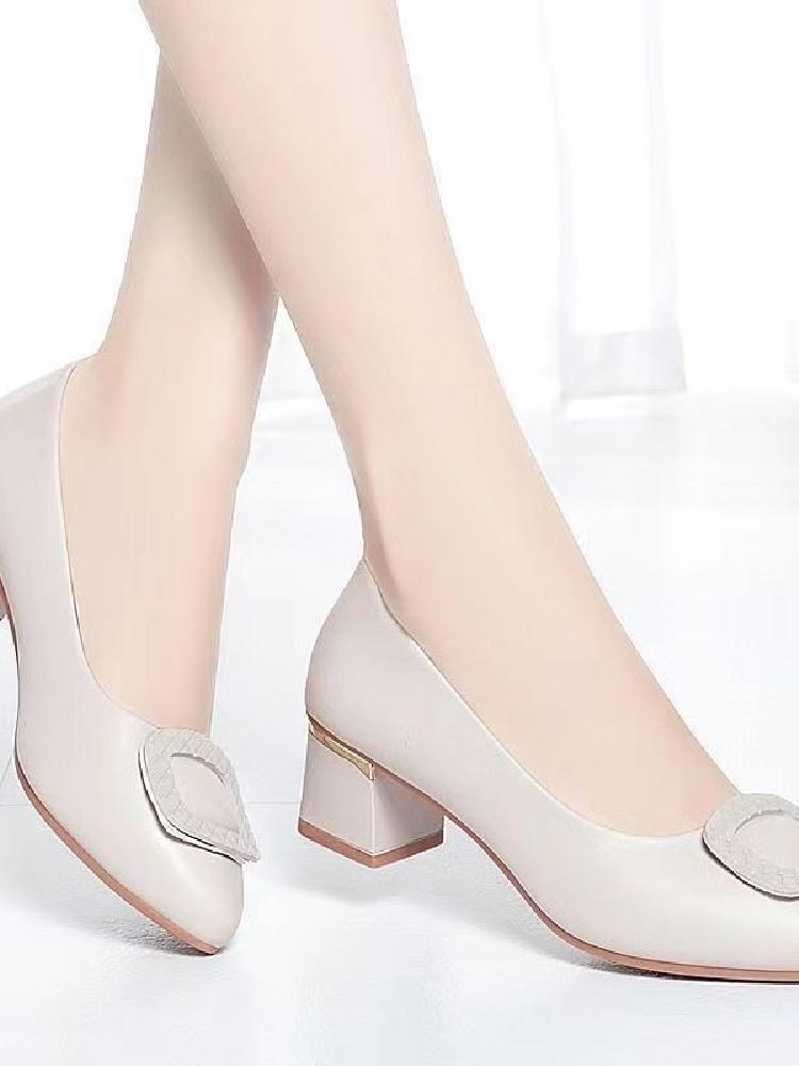 【装飾付き】上品細ヒールパンプス - エレガントな足元