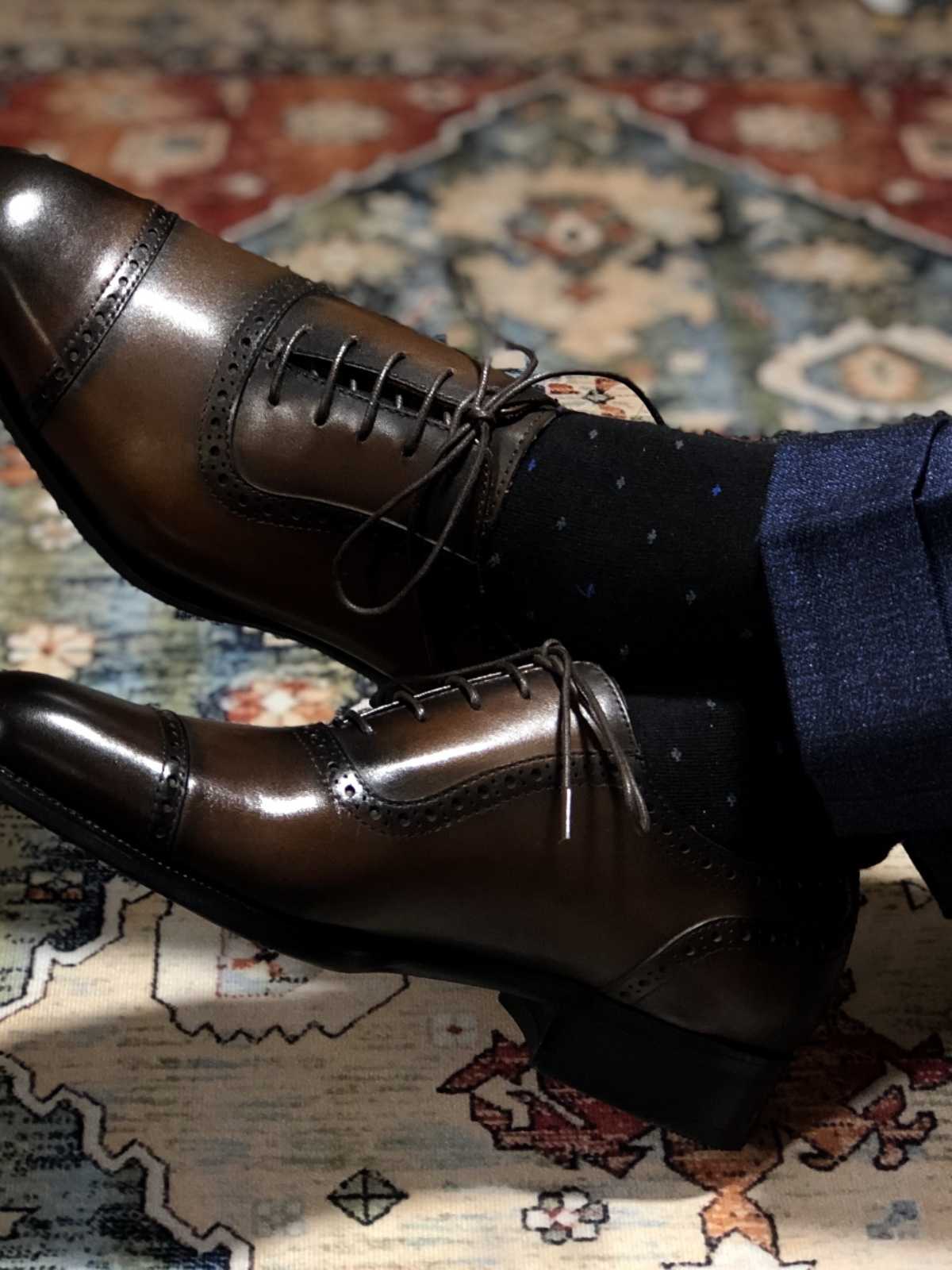 【匠の技】極上ストレートチップ - 本革で仕上げた逸品