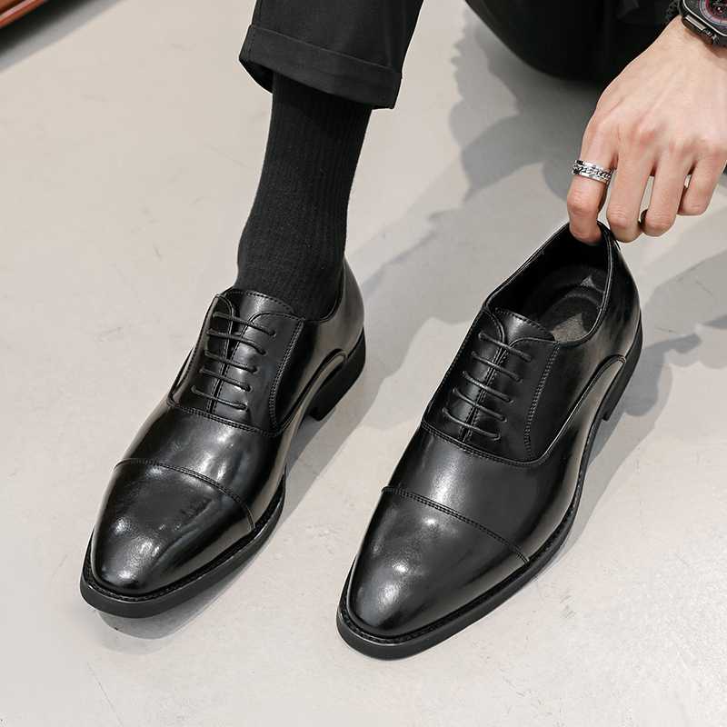 【通気性】快適呼吸 革靴 - 蒸れを逃がす、軽量設計