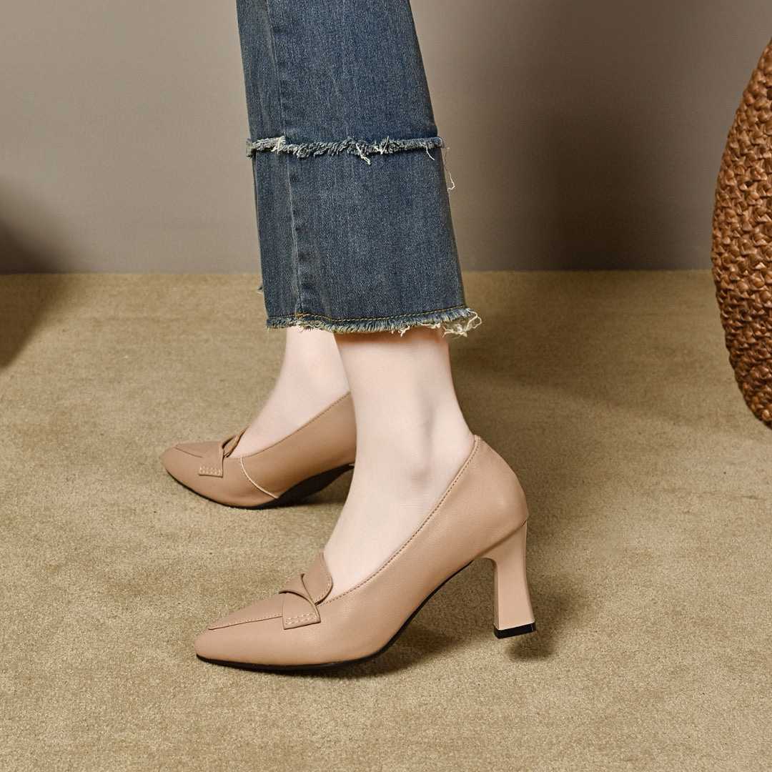 【レディース】スクエアトゥ パンプス - 上品なスタイル