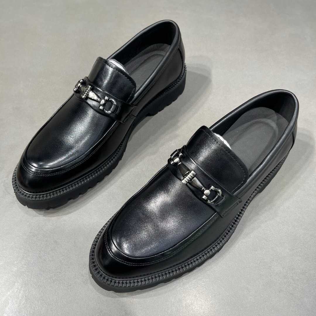 【通気性】職人仕立て 革靴 - 蒸れ知らずで快適