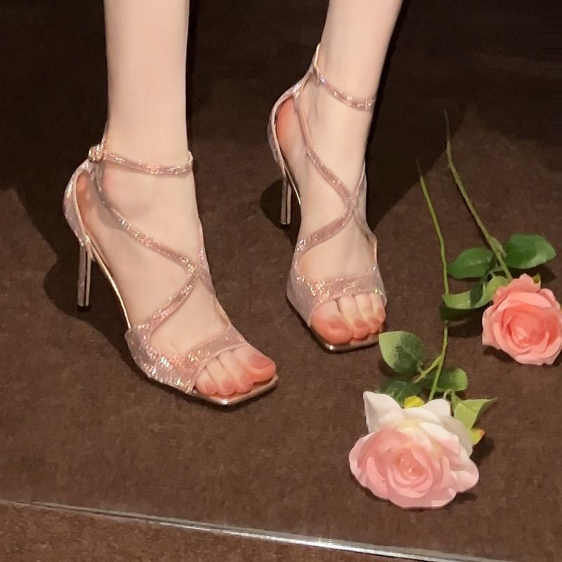ストラップクロスサンダルパンプス
