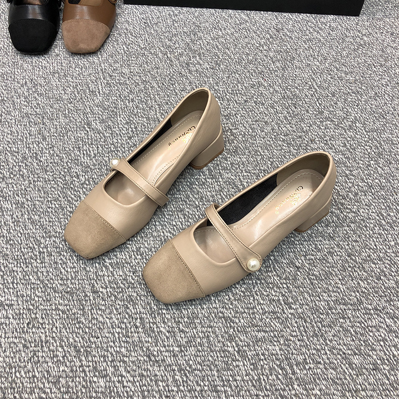 パール付きスクエアトゥパンプス