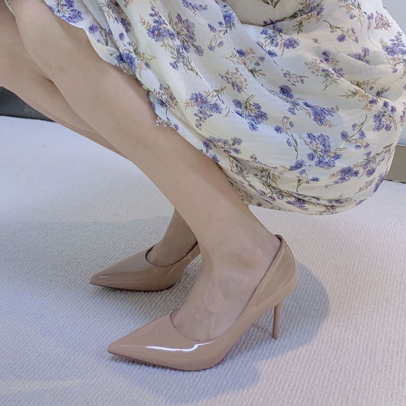 ビジネスシューズ エナメル素材ポインテッドトゥハイヒールパンプス