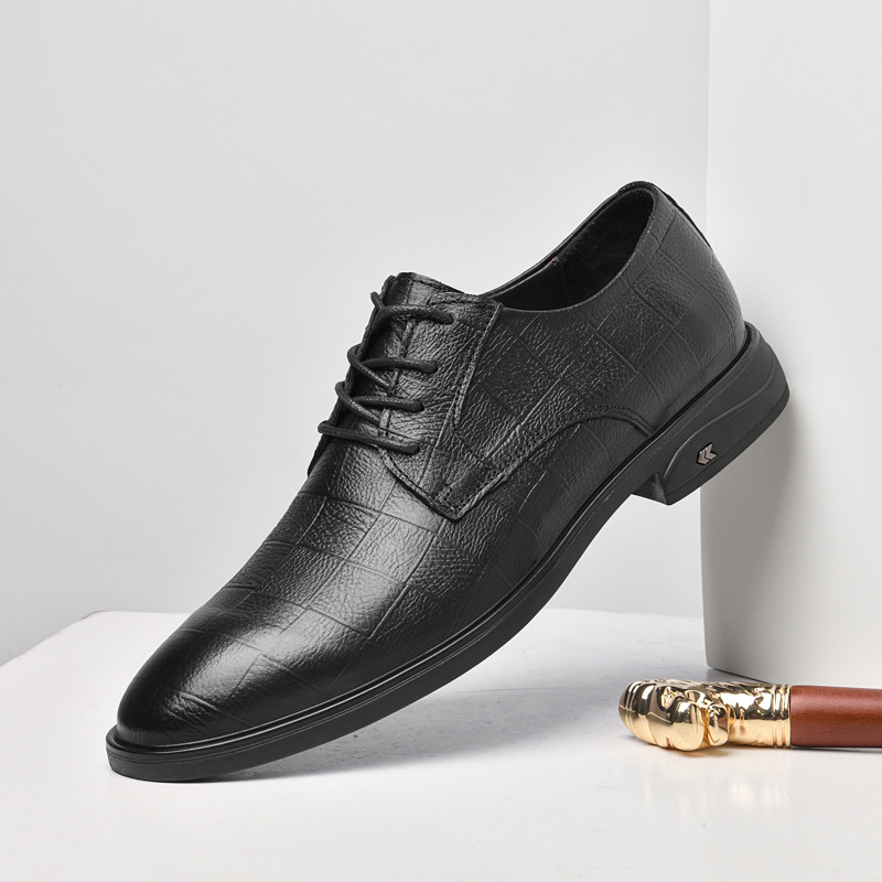 【品格漂う】型押しレザー 細靴 - スタイリッシュ 職人技 疲れにくい 40代