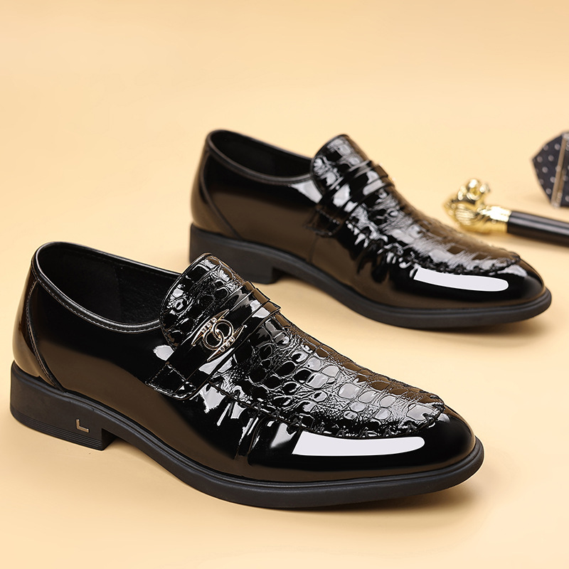 【艶感】クロコ型押し エナメル スリッポン - パーティー 存在感