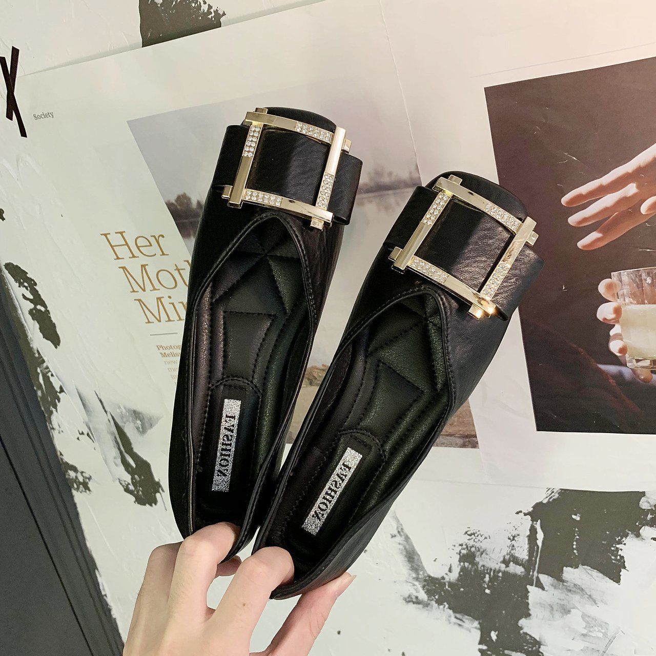 【レディース】ビジネス 平底パンプス - 歩きやすいスクエアトゥ 金具付き