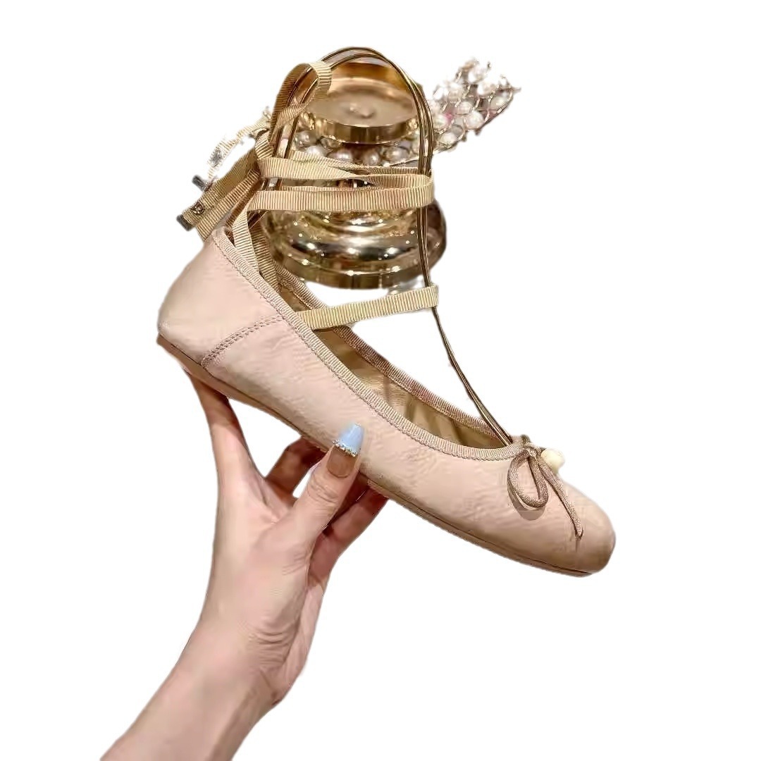 アンクルストラップリボンパールパンプス