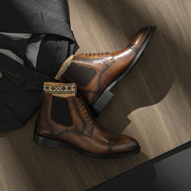 ビジネスシューズ 本革サイドゴアブーツ メダリオン装飾付き