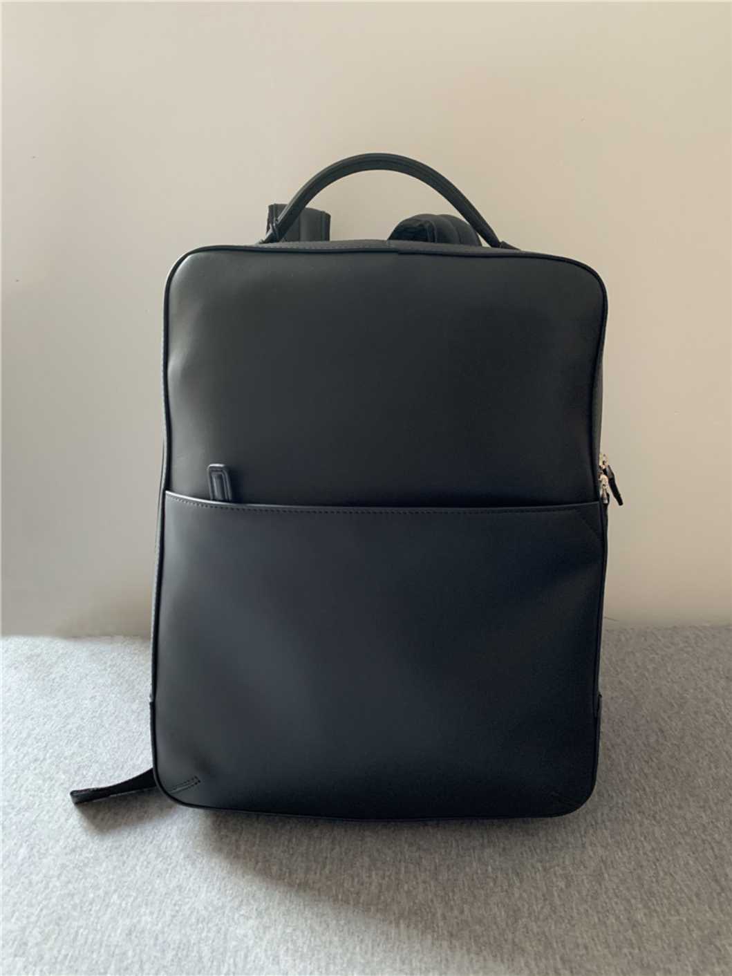 高級レザー製パソコンリュックバッグ