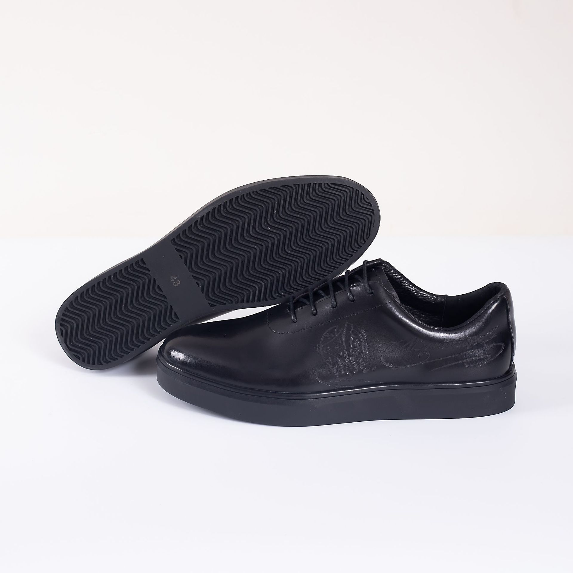 https://fulmo-img-server.com/black-shose/08e19161-2059-434f-ae96-32d2fc6cd209.jpg