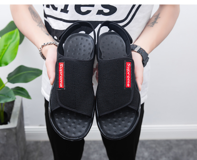 黒靴 黒色軽量サンダル 男性用 通気性抜群 滑り止め付き アウトドア対応