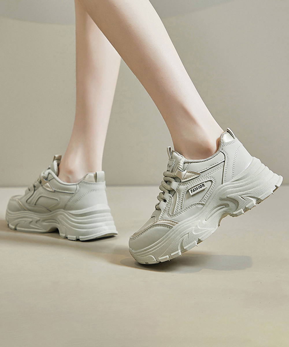 黒靴 レディース厚底運動靴 美脚効果抜群 歩きやすいカジュアル靴