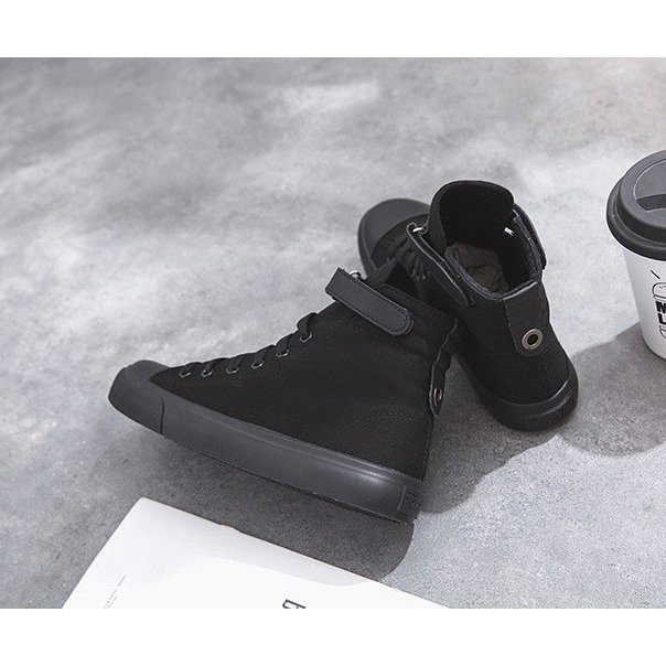 黒靴 黒色ハイカット女性用スニーカー