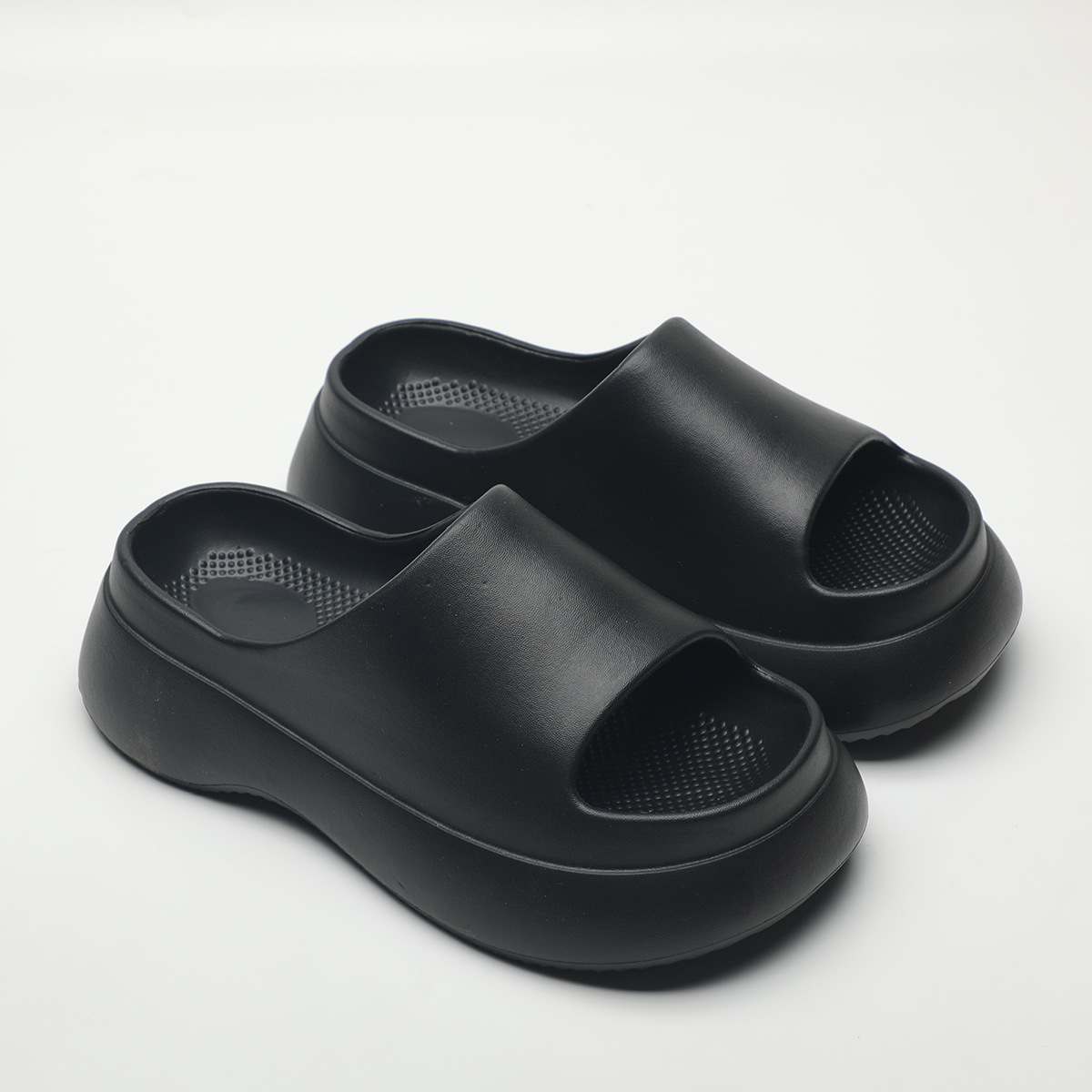 https://fulmo-img-server.com/black-shose/0edce1a6-50dc-4c01-a3b6-6faef14f2cef.jpg