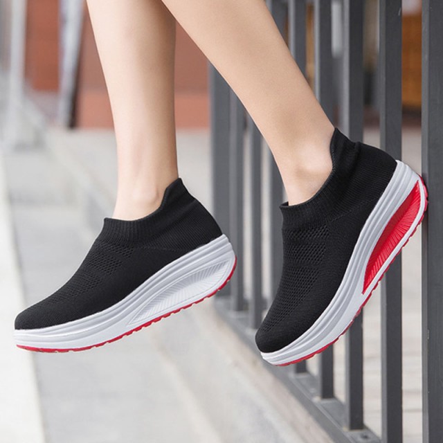 黒靴 厚底黒スニーカー女性用軽量運動靴男女兼用