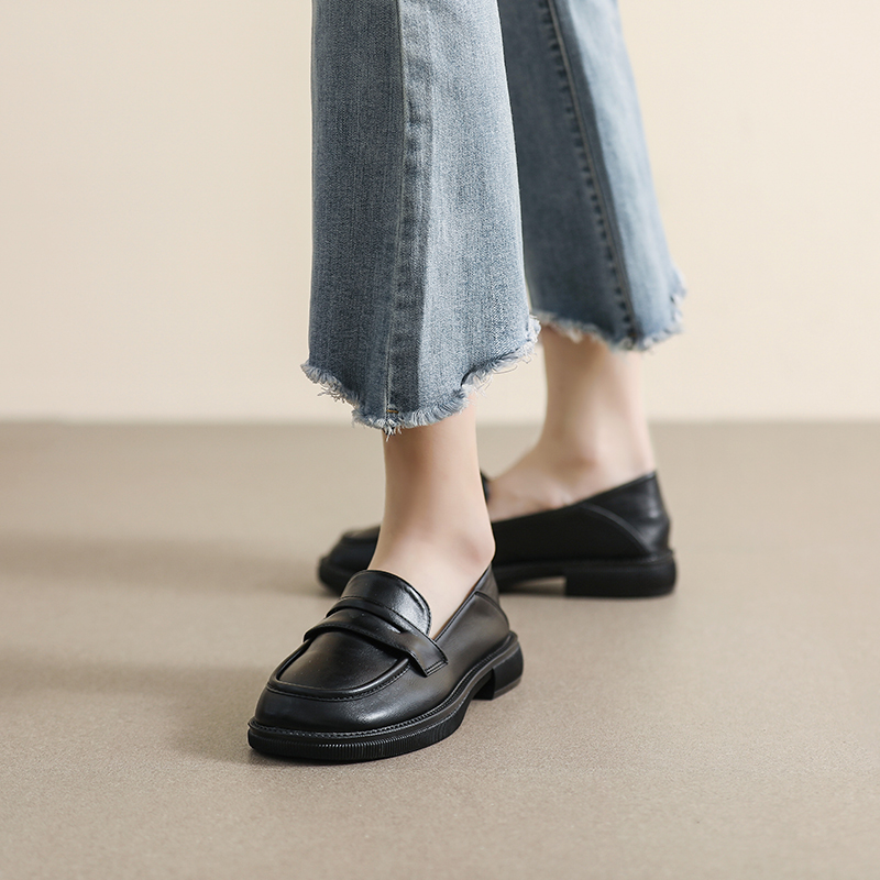黒靴 クラシックローファー