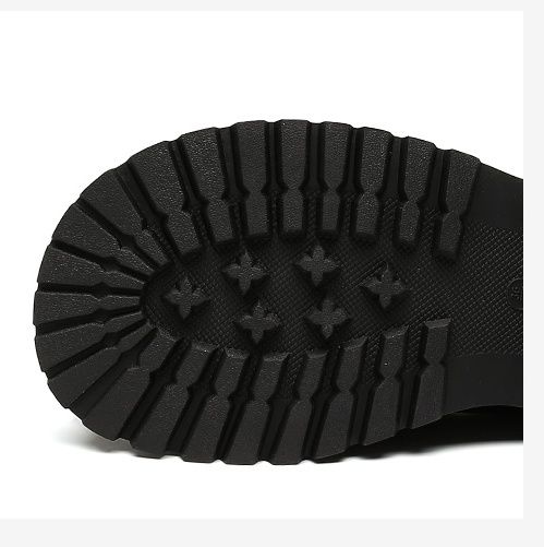 https://fulmo-img-server.com/black-shose/1750826163713_bed2lbmb_4tws51en.jpeg