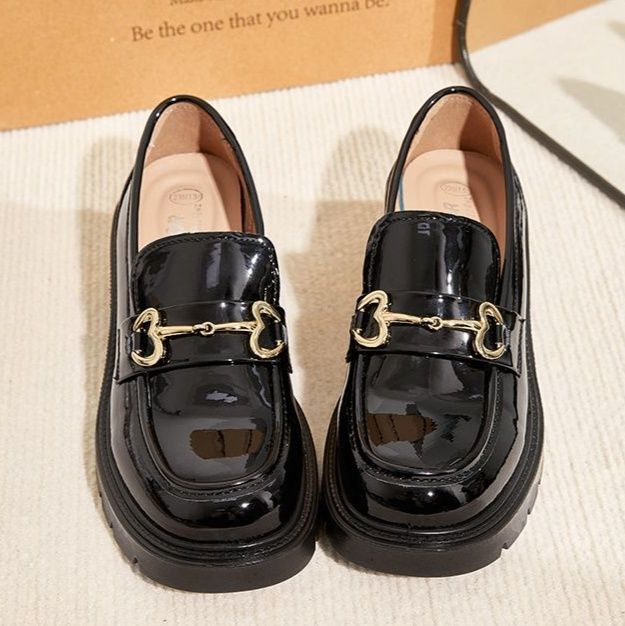 https://fulmo-img-server.com/black-shose/1751291595711_q3hzhlsu_wvbyx9ez.jpeg