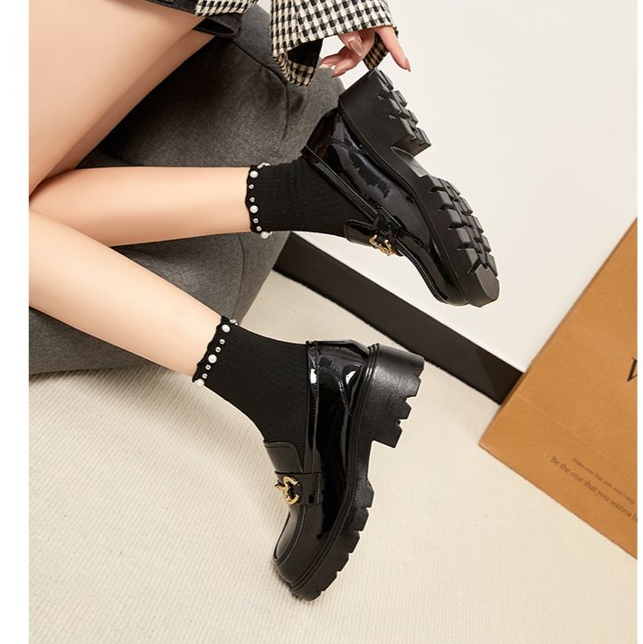 https://fulmo-img-server.com/black-shose/1751291703432_oy1hhu1b_2507b06u.jpeg