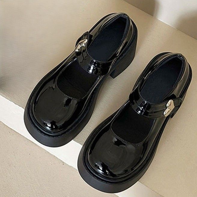 https://fulmo-img-server.com/black-shose/1754281633076_tswmle7i_ocnw7v4j.jpeg