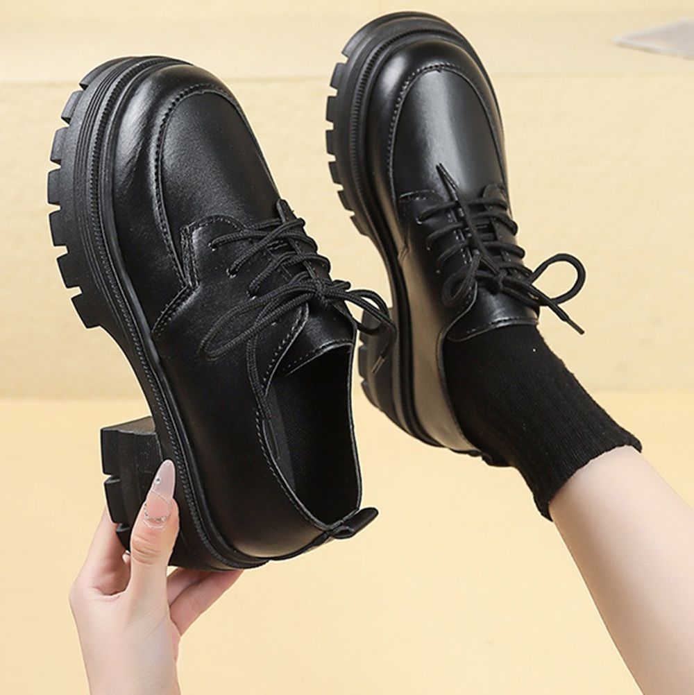 https://fulmo-img-server.com/black-shose/1754284684183_7qva19jb_7kd99k4w.jpeg