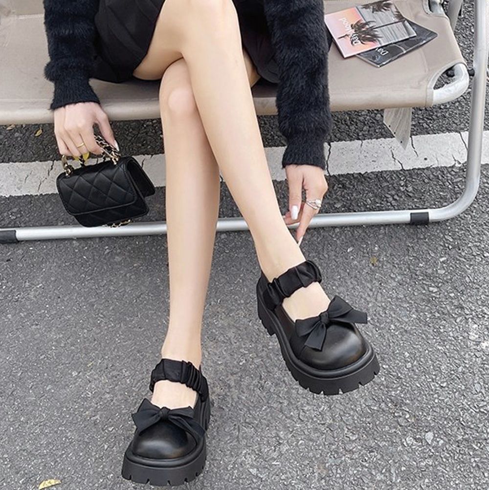 黒靴 リボン飾り厚底ローファー 革靴 美脚パンプス
