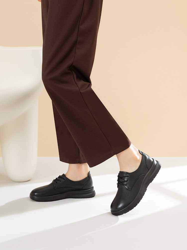 黒いレディース革靴で大人の品格が身につくおすすめ15選