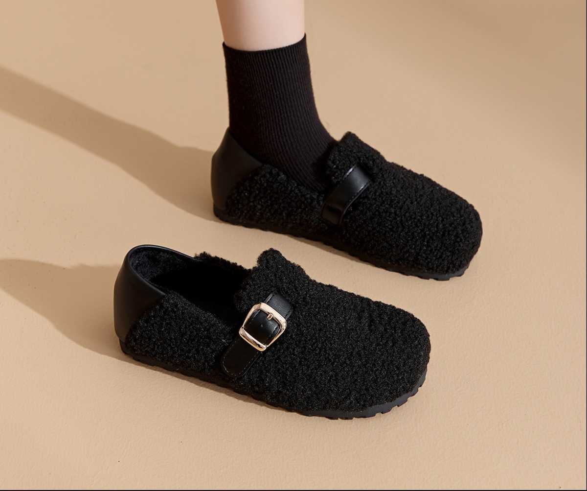 黒靴 もこもこベルト付きコンフォートシューズ