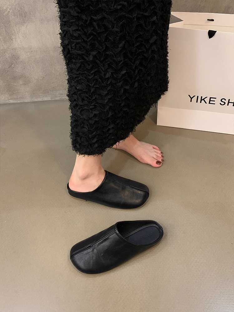 黒靴 黒靴 至福の一歩 革質スリッポン