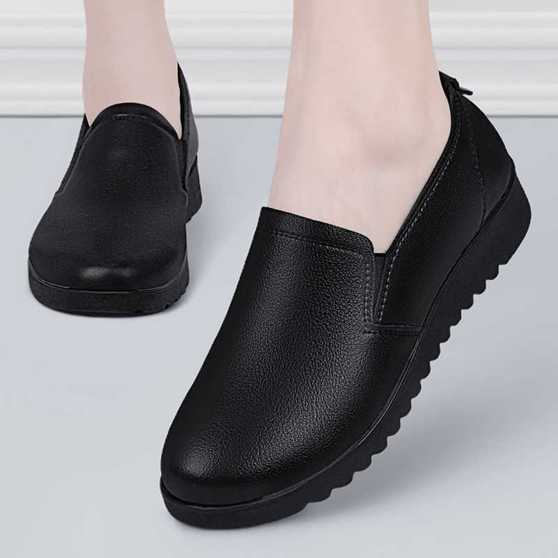 黒靴 なめらか歩行楽々スリッポン