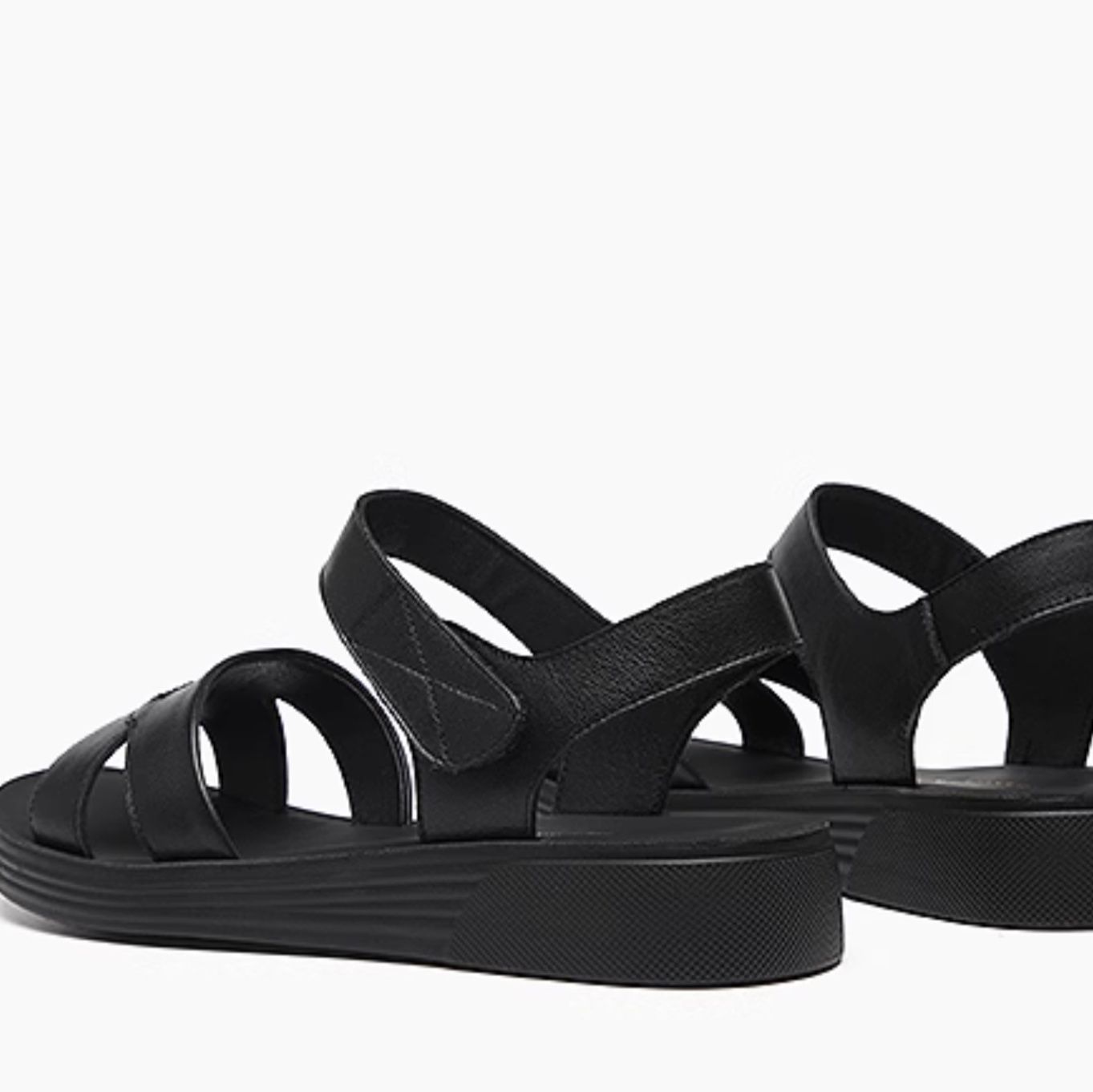https://fulmo-img-server.com/black-shose/1756878316248_wunirrs4_edt4pfbt.jpeg