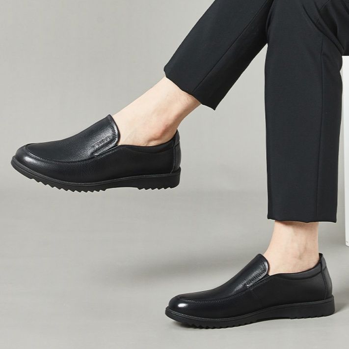 https://fulmo-img-server.com/black-shose/1756962708949_37pgp78a_eklb321v.jpeg