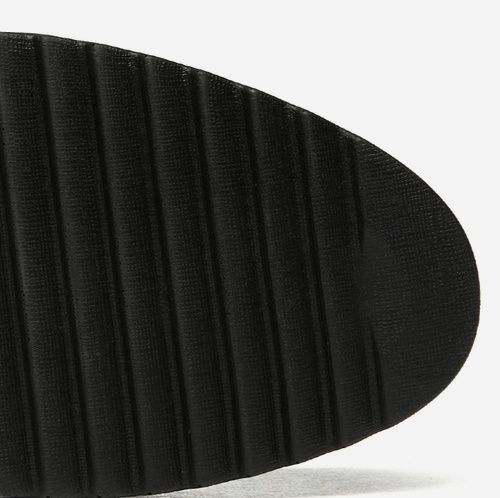 https://fulmo-img-server.com/black-shose/1756962733274_zode3k4p_t0fbdnen.jpeg