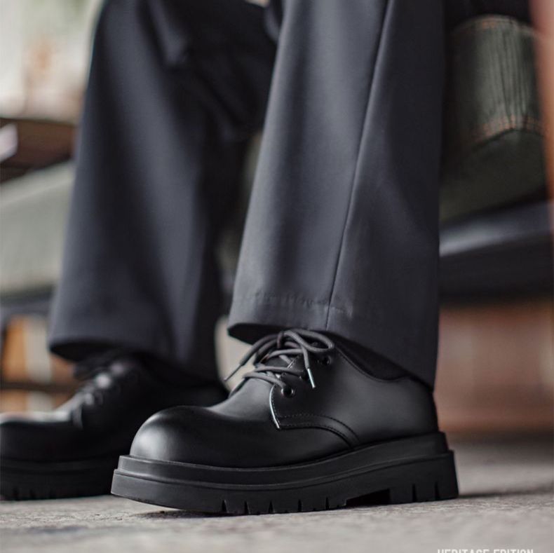 https://fulmo-img-server.com/black-shose/1757308631410_v9eie0lr_uslhfjzw.jpeg
