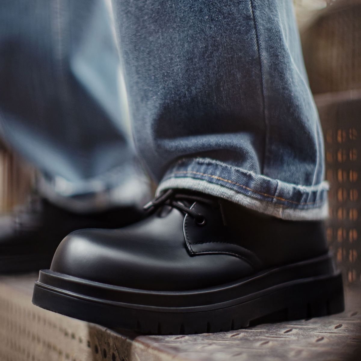 https://fulmo-img-server.com/black-shose/1757308657776_pd51eokl_prapzzs6.jpeg