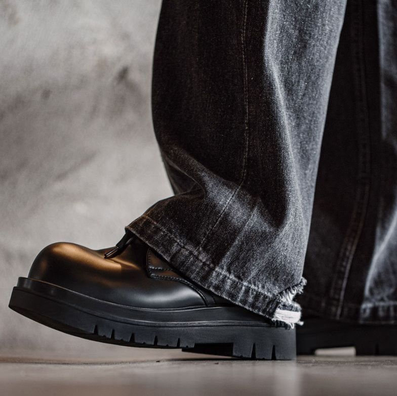 https://fulmo-img-server.com/black-shose/1757308682404_gf5g951e_y90abakx.jpeg