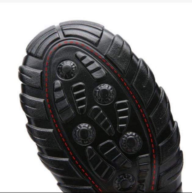 https://fulmo-img-server.com/black-shose/1757385531690_79dxbltd_u1q3bo6y.jpeg