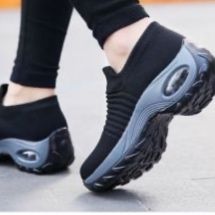 https://fulmo-img-server.com/black-shose/1757385651402_kq1pkrzx_nmjx2y30.jpeg