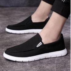 https://fulmo-img-server.com/black-shose/1757390218570_9lmlyqrr_l3qscex7.jpeg