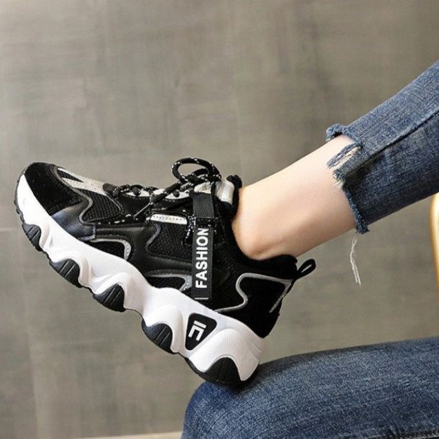 https://fulmo-img-server.com/black-shose/1759195066230_8bipm6nd_tx25nbep.jpeg
