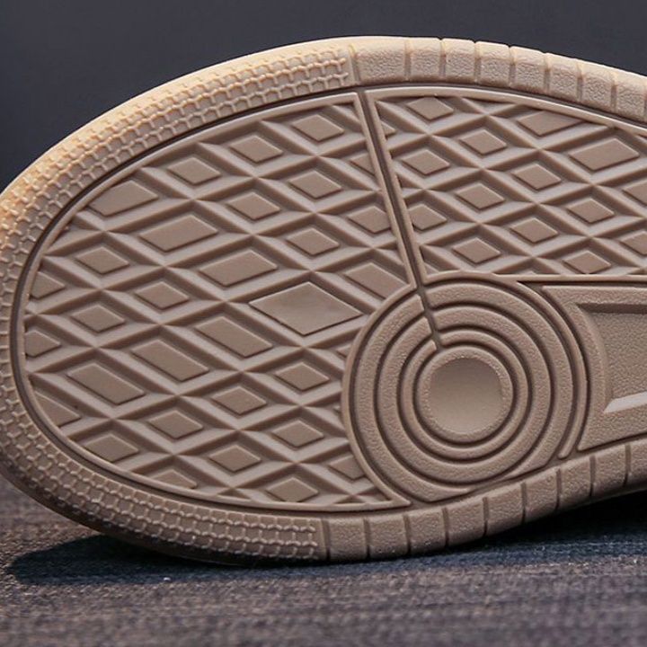 https://fulmo-img-server.com/black-shose/1759199244816_m3kg56ud_j4sa4i0u.jpeg