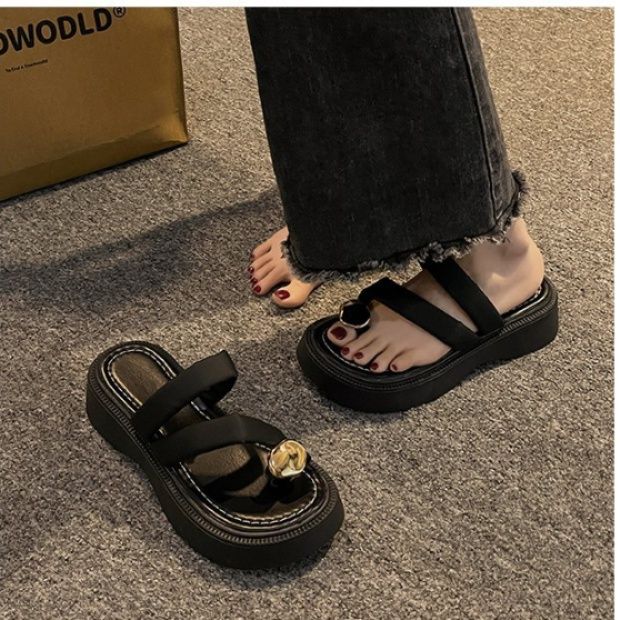 https://fulmo-img-server.com/black-shose/1759199894316_twkm6gad_znsdrhai.jpeg