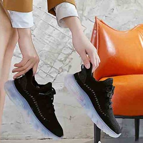 黒靴 レディース厚底スニーカー黒四センチソール紐靴美脚効果